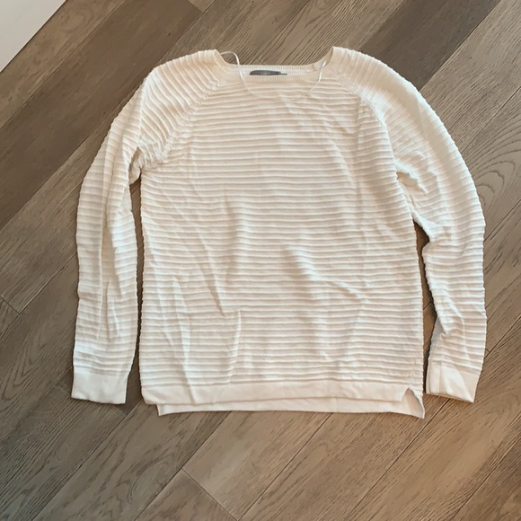 B.young sweater - Picture 1 of 3